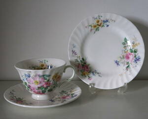 #l13 prompt decision Royal Doulton ARCADIA Trio cup & saucer plate records out of production / ROYAL DOULTONa LUKA tia use item Britain brand 