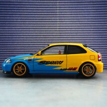 フジミ　ホンダ　シビック　タイプR EK9 1/24 組み立て済みプラモデルジャンク品　FUJIMI HONDA CIVIC TYPE Ｒ_画像9