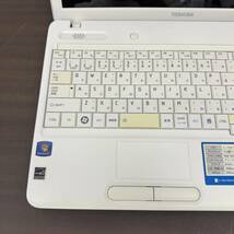 送料800円～ ジャンク 通電確認済み TOSHIBA 東芝 ダイナブック B351/13D PB35113DSTW ノートPC S/N:4C128636Q_画像4