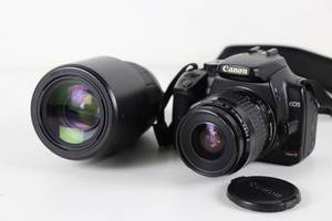 【通電OK】Cannon EOS DS126151 キャノン 一眼レフカメラ レンズ 70-300mm 1:4-5.6 マニュアルフォーカス 004JSEO35