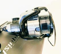 ☆新品・送料無料！☆ シマノ 23ヴァンキッシュ C3000SDH SHIMANO 23 Vanquish スピニングリール エギング用_画像6