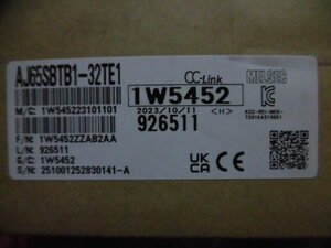 三菱シーケンサー　AJ65SBTB1-32TE1 CC-LINK　出力ユニット 2023年10月11日製造 国内より落札当日発送可 未使用 新品 未開封 ６ヶ月保証