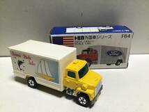 トミカ　外国車シリーズ　青箱　F64 フォード　パネルバン　日本製　西海岸アメリカセット単品_画像9