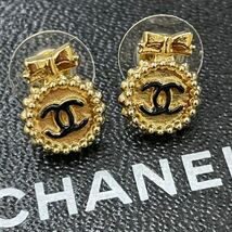 シャネル　CHANEL ココマーク　リボン　ピアス　ゴールド×黒　レア　正規品　箱付き　刻印あり　B15V_画像1