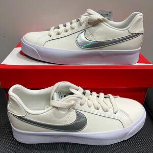 NIKE WMNS COURT ROYALE AC 24cm