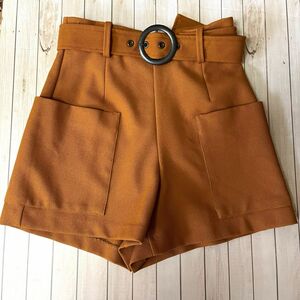 ZARA オレンジ ショートパンツ オレンジ テラコッタ ブラウン ベルト バックル ポッケ キュロット