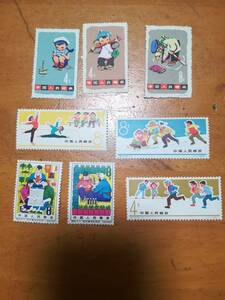 《未使用》中国切手 (特54) 子どもシリーズ 3種 (特66)農村に住みついたインテリ青年 2種 (特72)子供のスポーツ 3種