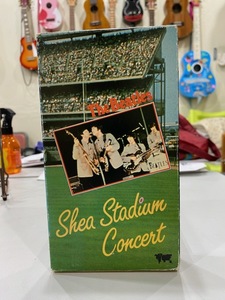 ビートルズ　The Beatles シェア・スタジアム・コンサート　SHEA STADIUM CONCERT 日本正規版VHS版　超レア　コレクター向け