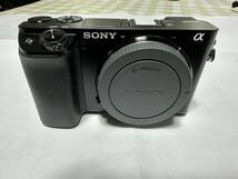 ★新品未使用【海外仕様】SONY α6100ボディ ILCE-6100★_画像4