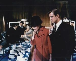 ティファニーで朝食を　オードリーヘップバーン　Audrey Hepburn　映画　写真　輸入品　8x10インチサイズ 約20.3x25.4cm　21462