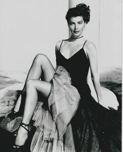 エヴァガードナー　Ava Gardner　映画　写真　輸入品　8x10インチサイズ 約20.3x25.4cm　40379.