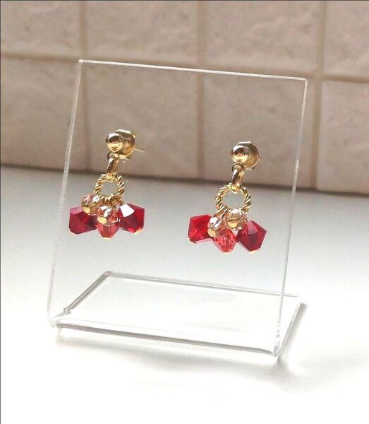 165. ハンドメイドピアス クリスタル レッド シャム 赤 リング 14Kgf 小さめ ピアス
