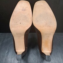 瑞(me1212-3) GUCCI グッチ ヒールパンプス 37 1/2 24.5㎝ 靴 パンプス シューズ ヒール 靴 レディース ブラウン シンプル 中古_画像7