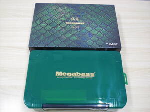 メガバス 2024 福袋 ランカーランチボックス 外箱セット MB-3043NDDM グリーン Megabass