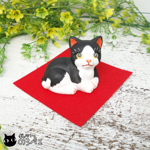 Art hand Auction 오리지널 도자기 인형: 웃는 흑백 하치와레 고양이 | 하카타 인형 작가가 만든, 손바닥만한 작은 고양이입니다., 핸드메이드 아이템, 내부, 잡화, 장식, 물체