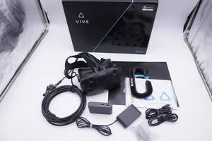 HTC　VIVE　ヘッドマウント　リンクボックス　ACアダプター　ケーブル類　⑥