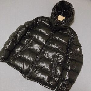 美品 MONCLER モンクレール MAYA GIUBBOTTO MAYA JACKET ダウンジャケット 4(XL) 希少サイズ 黒 シャイニー コミック メンズ 1円