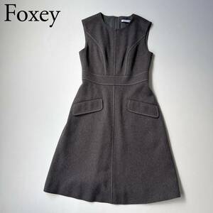 FOXEY NEW YORK フォクシーニューヨーク ドレス フレアワンピース　ステッチワンピース ノースリーブ　グレー 美品　パーティ　結婚式