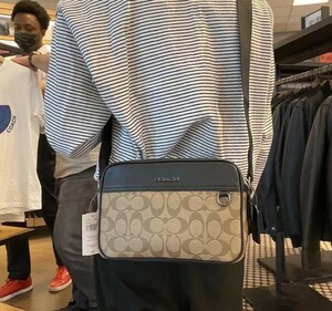 新作 コーチ バッグ メンズ COACH ショルダーバッグ ボディバッグ シグネチャー 斜めかけバッグ 4149 アウトレットレット品