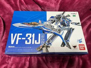 未開封新品　DX超合金 マクロス△（デルタ）VF-31Jジークフリード(ハヤテ・インメルマン機)