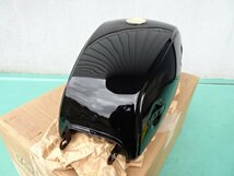 K125 スズキ純正 ガソリンタンク 当時物新品_画像2