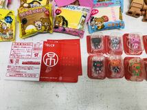 k1127-06★玩具 フィギュア アンパンマン つるしぐま リラックマ ペットボトルカバー 等 まとめて 食玩 おまけ 未使用含む_画像9