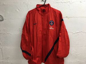 i1216-21★未使用/ウィンドブレーカー /NIKE /パリ.サンジェルマン/PARIS SAINT-GERMAIN/サッカー/サイズXL/カラーRED/ナイロンジャケット