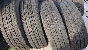 4本価格★パT8531■215/70R17.5 118/116L LT BRIDGESTONE BLIZZAK W979 2022年 スタッドレス★条件付送料無料★地山 トラック キャンター