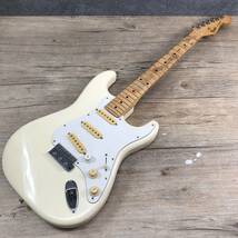 1スタ☆Fender フェンダー ストラトキャスター Fシリアル エレキギター STRATOCASTER 日本製 楽器 現状販売品 菊TK_画像2