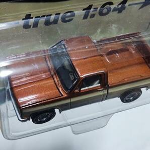 auto world 1/64 muscle trucks‐1987 Chevy Silverado Bronze/Almond /オートワールド/シェビー シルバラード/ピックアップ トラックの画像4