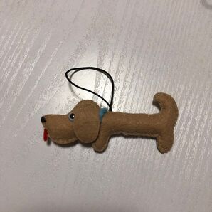 20★ハンドメイド 舌をぺろりんべ-ジュ色のダックスストラップ