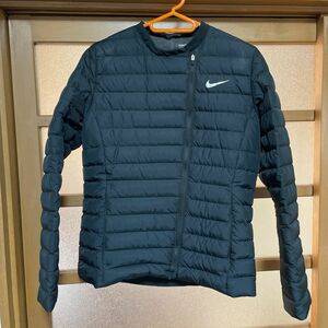 NIKE ゴルフ　ダウン　 アウター ブラック ジャケット ナイキ 黒　700 防寒　おしゃれ　カッコいい　極暖