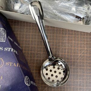 業務用 新品 穴あきお玉 共柄豆お玉 鍋物 1箱 1ダース 12個入り STAINLESS STEEL リス印 TRADE MARK ISU BRAND ②