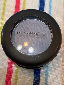 送0 ★ 新同 MAC スモールアイシャドウ FADE （satin）★★★ 