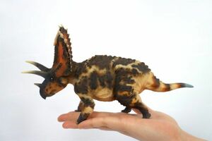 HAOLONGGOOD GRTOYS1/35 ペンタケラトプス 24cm級 草食系 恐竜 フィギュア リアル模型 こども おもちゃ 模型 誕生日プレゼント ブラック