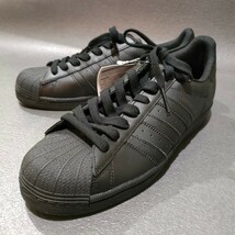 未使用品 タグ付き adidas アディダス 　スーパースター EG4957　26. 5cm　ブラック　ローカット 黒　箱無しコアブラック_画像1