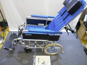 キレイ★フルリクライニング車椅子 カワムラサイクル製　RR53NB