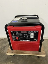 【★エンジン始動 引取可能】ホンダ インバーター搭載 低騒音型 2.5kVA 発電機 EG25i HONDA_画像1