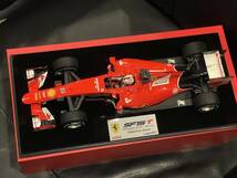 ルックスマート 1/18 フェラーリ SF15-H マレーシアGP 2015 S.ベッテル Ferrari No.5 Winner Malaysian GP S. Vettel　LS18F101 LookSmart_画像10