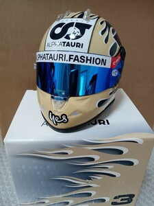 限定品　F1 1/2ヘルメット D.リカルド アルファタウリ　2023 　Bell 　#3 ホンダ　レッドブル