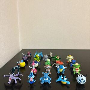 モンコレ ジャンク品 23個 ポケモン フィギュア ポケットモンスター モンスターコレクション ニドクイン 色違い プテラ