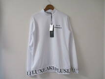 ☆LUXE AKM PLUS/リュクスエイケイエムプラス☆未使用 裾ロゴモックネック長袖Tシャツ サイズ：L ホワイト ゴルフ トレーニング ジム _画像1