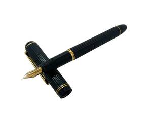 PILOT/パイロット 万年筆 ブラック×ゴールド ペン先 14K-585刻印 M 中字 筆記用具 文房具 現状品 (44899OT1)