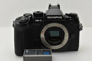 【B品】 OLYMPUS オリンパス OM-D E-M1 ［000713021］