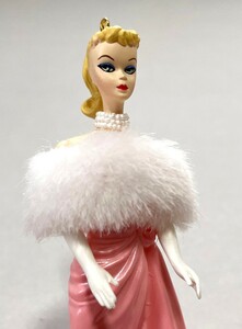 バービー　1996年版クリスマスオーナメント　ピンク色ドレス　1960-63年Enchanted Evening　ホールマーク社製　BARBIE　HALLMARK　ドール