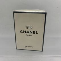 香水　新品未使用　未開封　CHANEL シャネル N°19 14ml 2208136_画像1