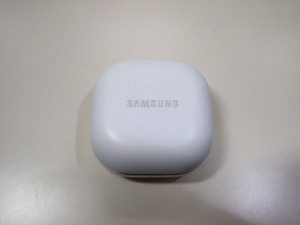 サムスン Galaxy Buds2 Pro SM-R510 ホワイト 完全ワイヤレスイヤホン Samsung純正　充電ケースのみの出品です。