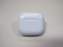 Apple純正 AirPods (第3世代 MagSafe 充電ケース) A2566 MME73J/A エアーポッズ 充電ケースのみの出品です。_画像2