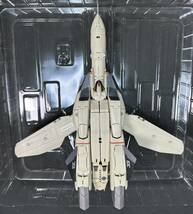 【送料無料】やまと 1/60 マクロスゼロ 完全変形 VF-0S ロイ・フォッカー機YAMATO _画像2