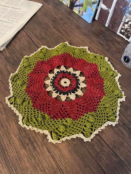 ハンドメイド レース編み ドイリー